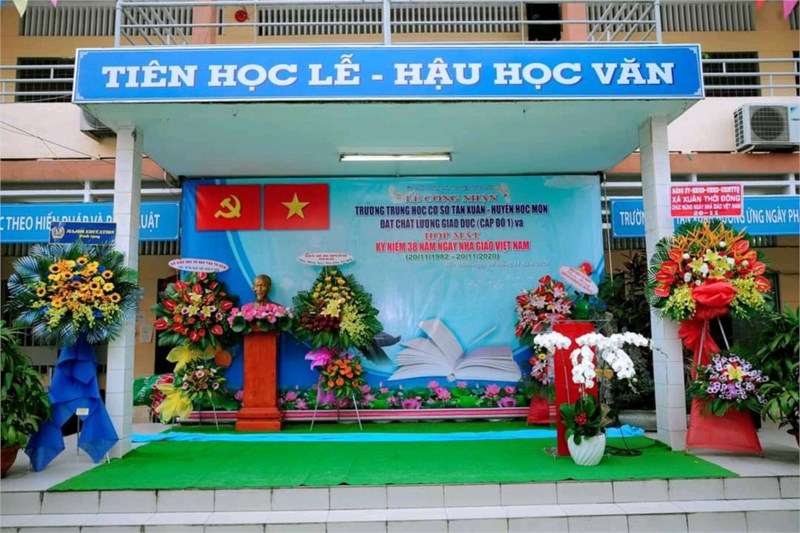  Một số hình ảnh lễ đón nhận giấy chứng nhận kiểm định chất lượng giáo dục năm học Năm học 2019-2020